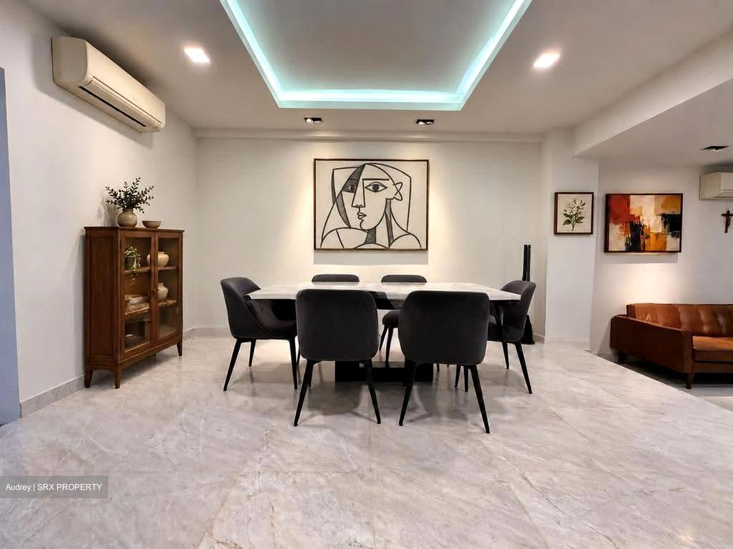 Dbella Terrace (D19), Terrace #631829411